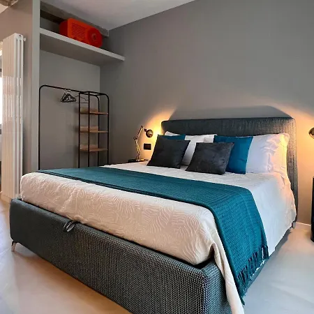 Apartment Romeasyoulike - Magenta Loft