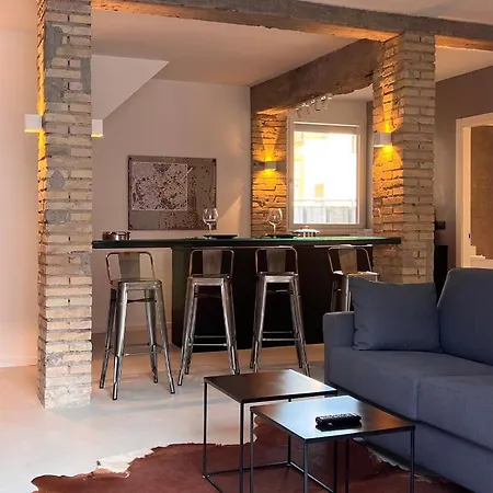 דירה Romeasyoulike - Magenta Loft *